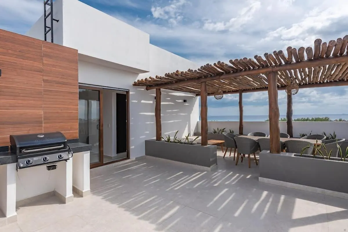 Ocean View From Your King Bed Playa del Carmen Appartamento